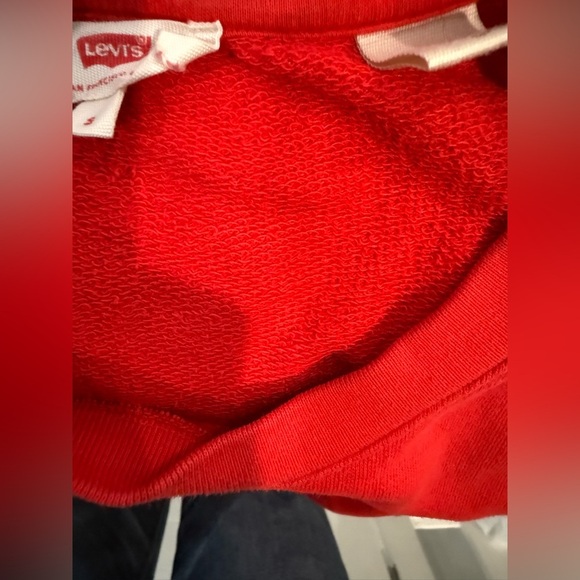 Levi's Vibrant Red Pullover - Picture 3 of 3